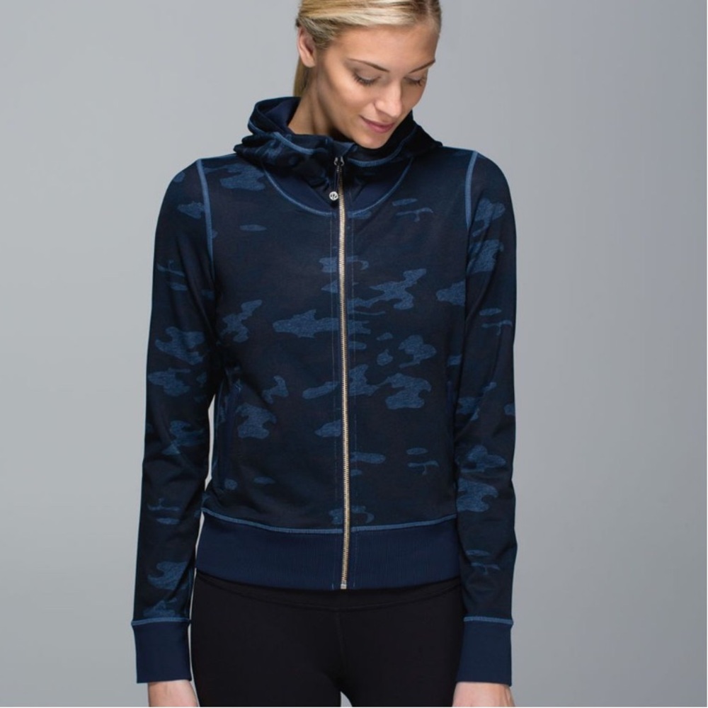 Lululemon Namaskar Hoodie Full Zip Blue Camo Size 6